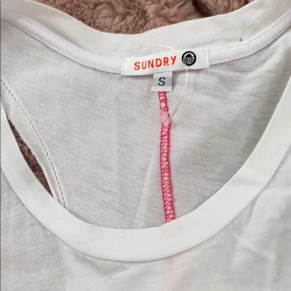 NWOT SUNDRY “Good Vibes” razorback tank - Picture 2 of 3